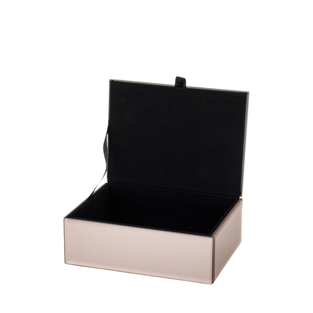 Stikla rotu lādīte ar samta iekšpusi – ģeometrisks dizains