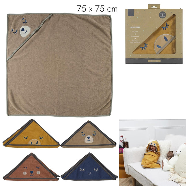 Bērnu kapuces dvielis ar izšuvumu – 75 × 75 cm