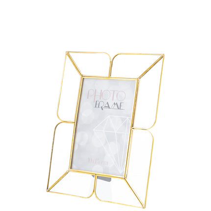 Foto rāmis no metāla un stikla – zelta tonī