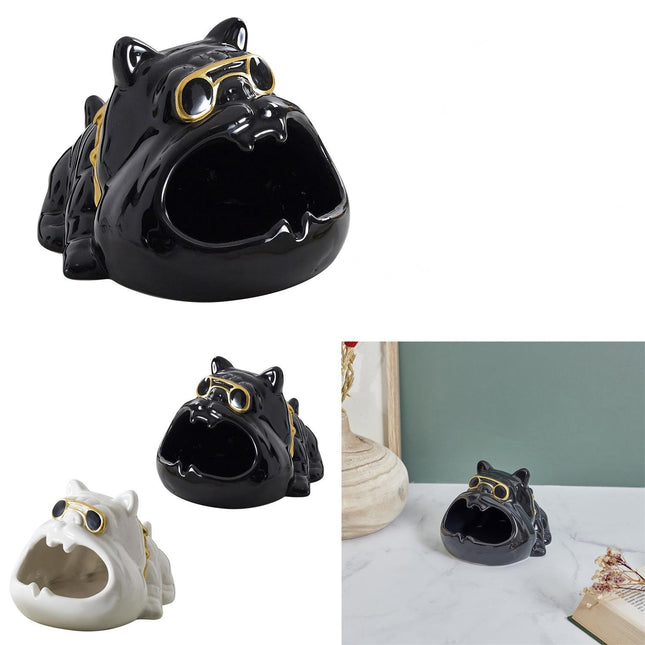 Bulldoga formas pelnutrauks – dekoratīvs dizaina akcents ar zelta detaļām