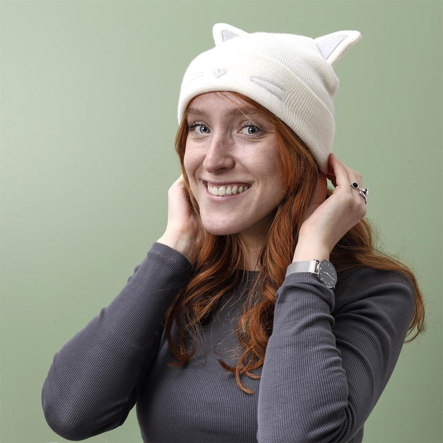 Adīta cepure ar kaķa ausīm