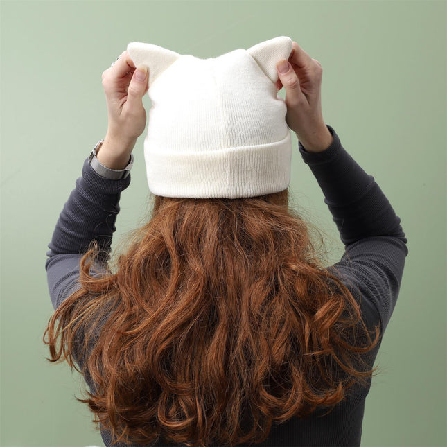 Adīta cepure ar kaķa ausīm