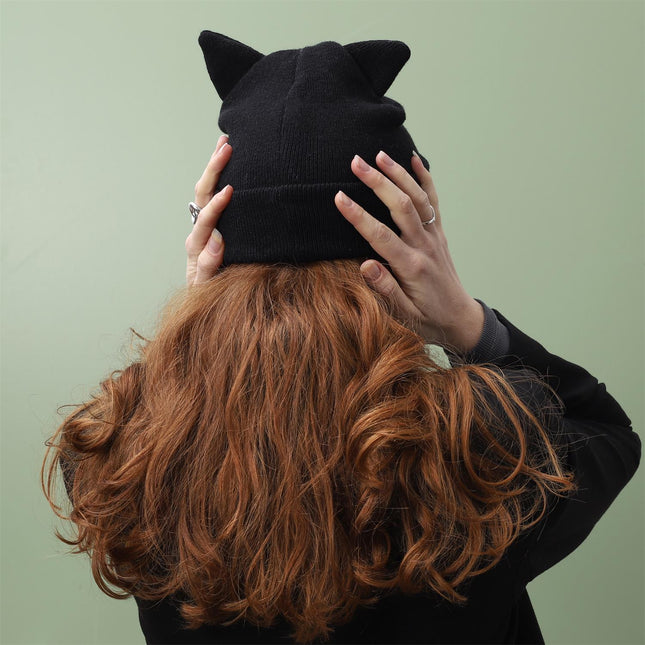 Adīta cepure ar kaķa ausīm