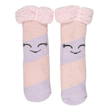 Mājas zeķes ar pretslīdes zolīti – mīkstums un drošība katram solim