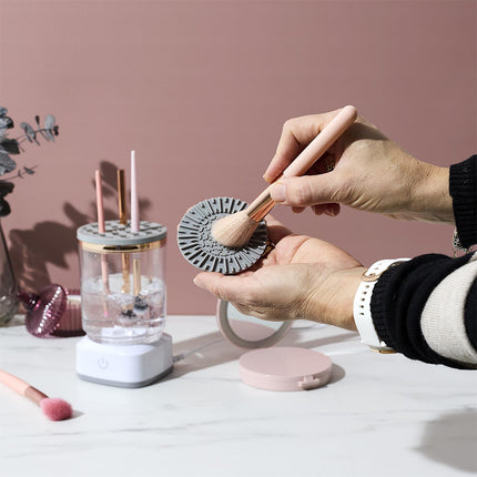 USB kosmētikas otu tīrītājs – ātra un efektīva otu mazgāšana