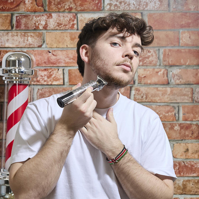 Precīzs trimmeris ar LCD ekrānu bārdai un matiem