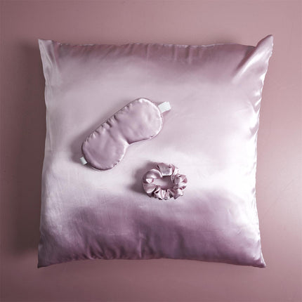 Satīna nakts komplekts – spilvendrāna, acu maska un matu gumija (60 × 60 cm)