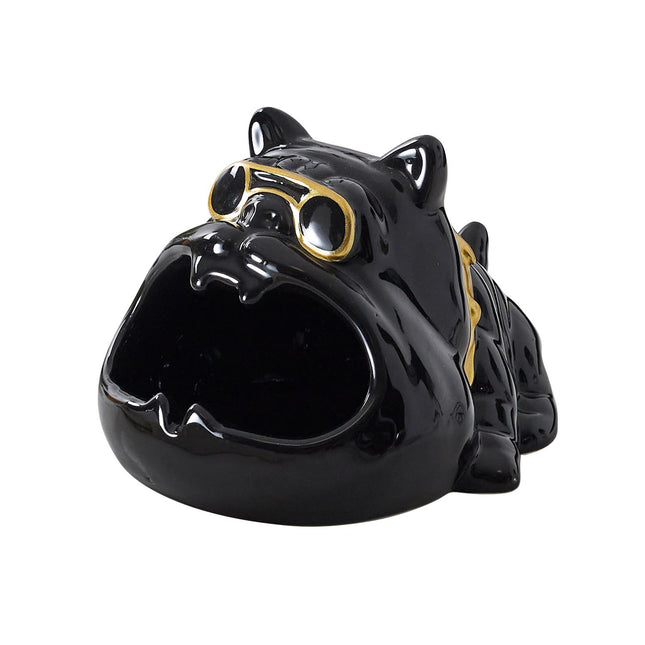 Bulldoga formas pelnutrauks – dekoratīvs dizaina akcents ar zelta detaļām