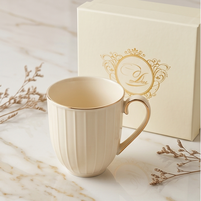 Porcelāna krūze ar zelta maliņu dāvanu kastē – 400 ml