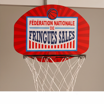 Basketbola grozs netīrajai veļai