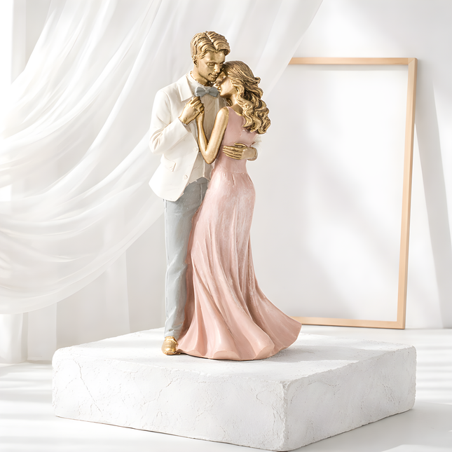 Eleganta pāra figūriņa – romantisks mīlestības dekors 24CM