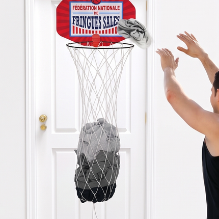 Basketbola grozs netīrajai veļai